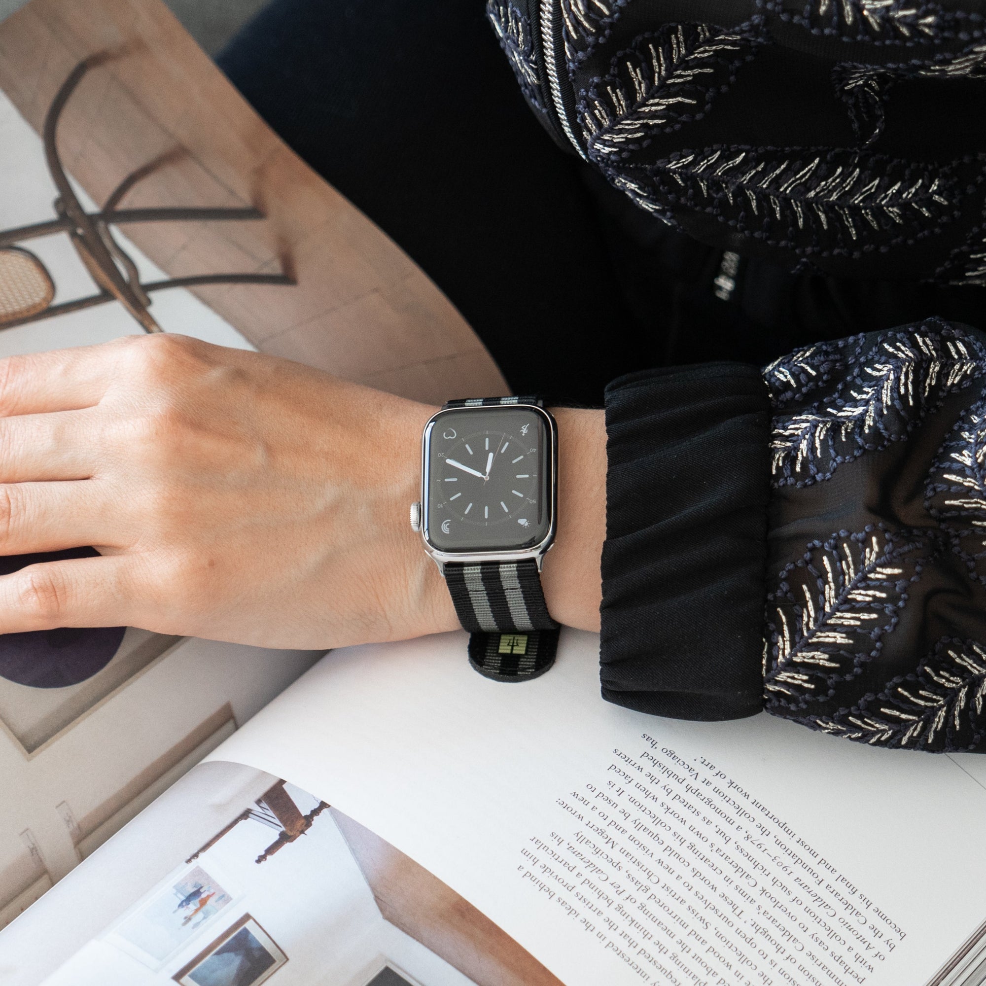 ブラック &amp; グレー ナイロン